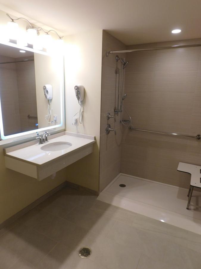 Days Inn & Suites By Wyndham Kearney Ne Екстериор снимка