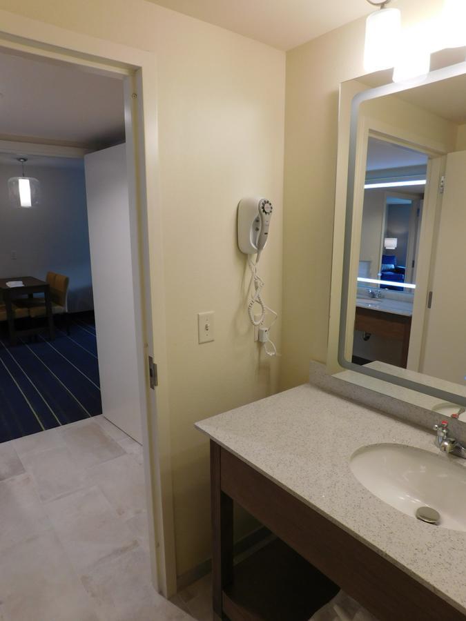 Days Inn & Suites By Wyndham Kearney Ne Екстериор снимка